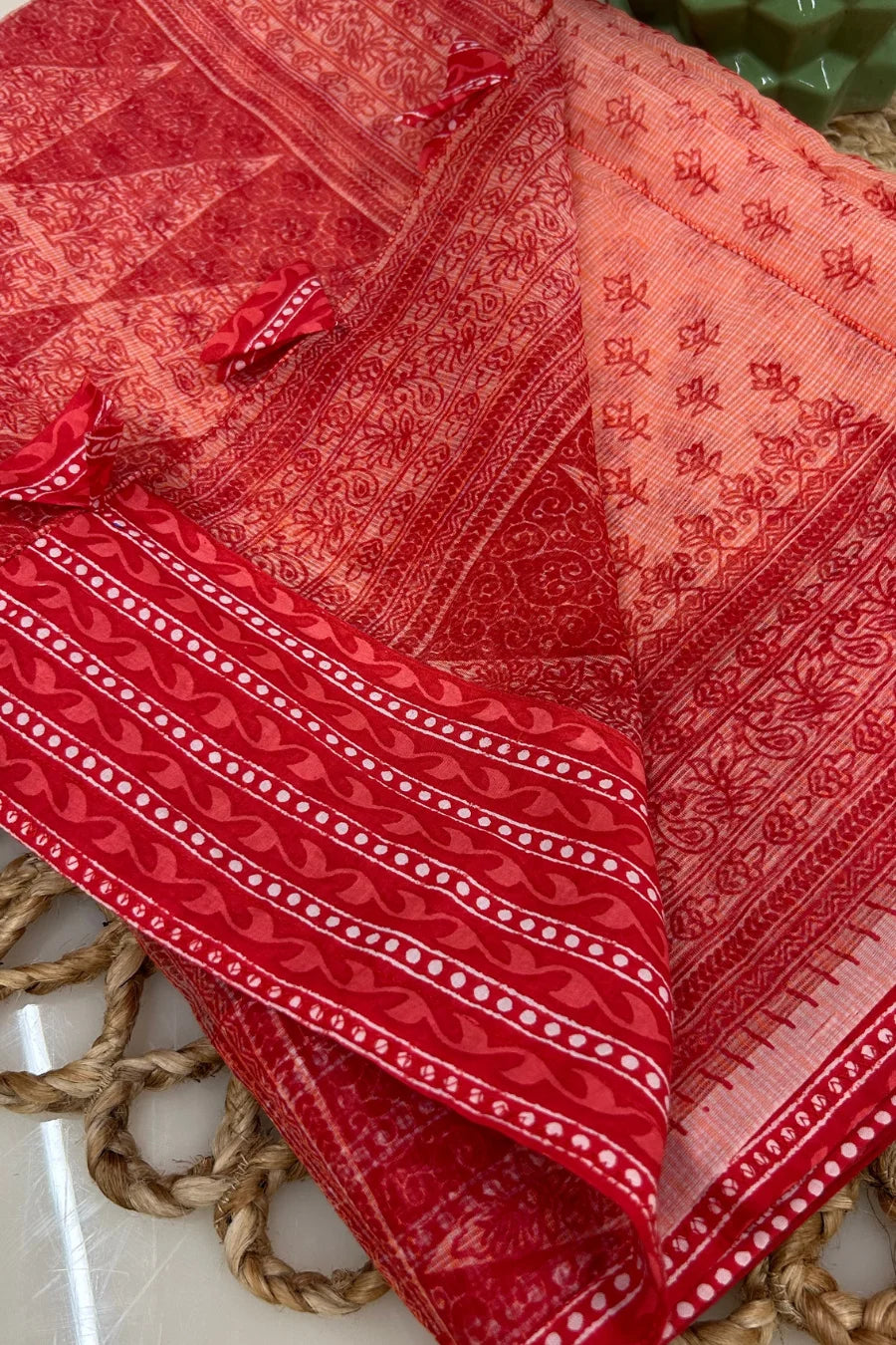 Gulaal Doria Saree